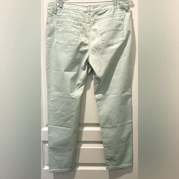 Soft Surroundings Straight Leg Ankle Jeans in Cool Mint Embroidered Pocket - Picture 6 of 8